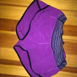 lulu shorts size 4- like new